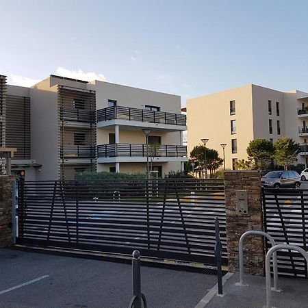 Appt Confort 3 Pieces Avec Terrasse Et Piscine A Saint-Raphael - Fr-1-226A-124 Экстерьер фото